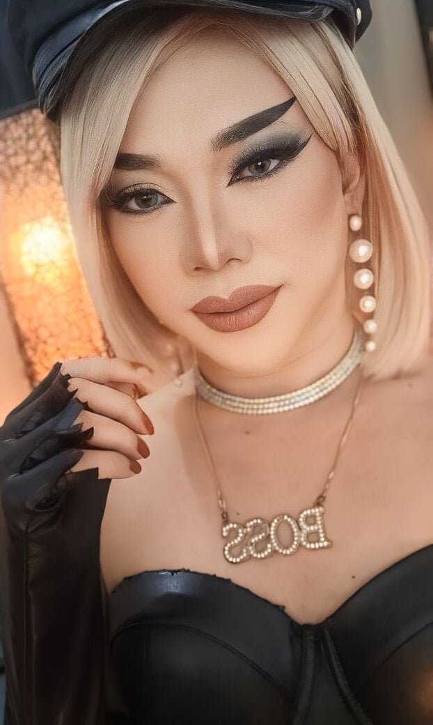 QueenCelesteMonroe Chatroom