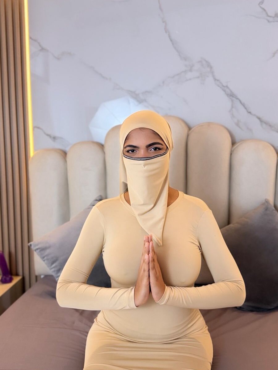 Raissa_hafiz Chatroom