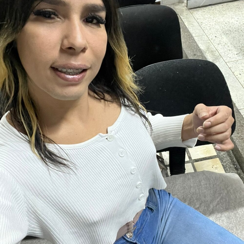 Rebeca_barbytrans Chatroom