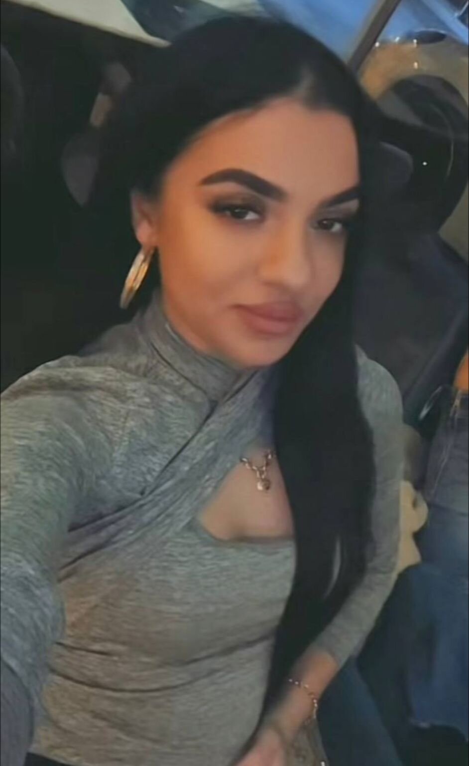 RebekaHill Chatroom