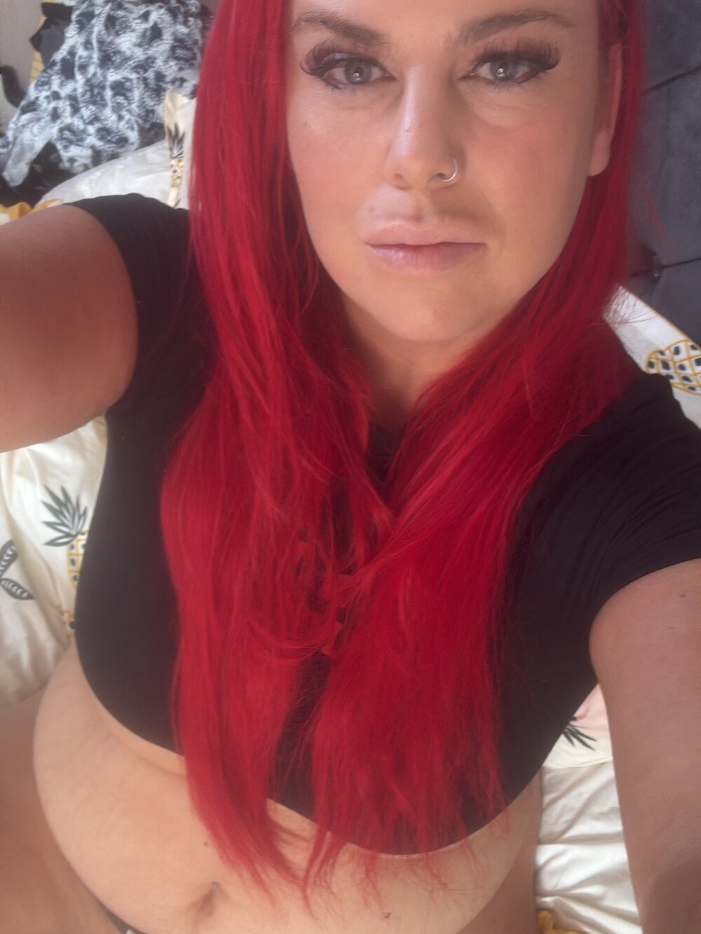 Red-Rose8699 Chatroom