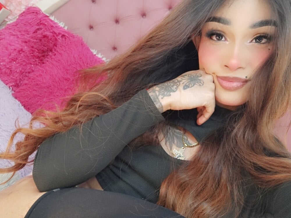 Red_Dolly Chatroom