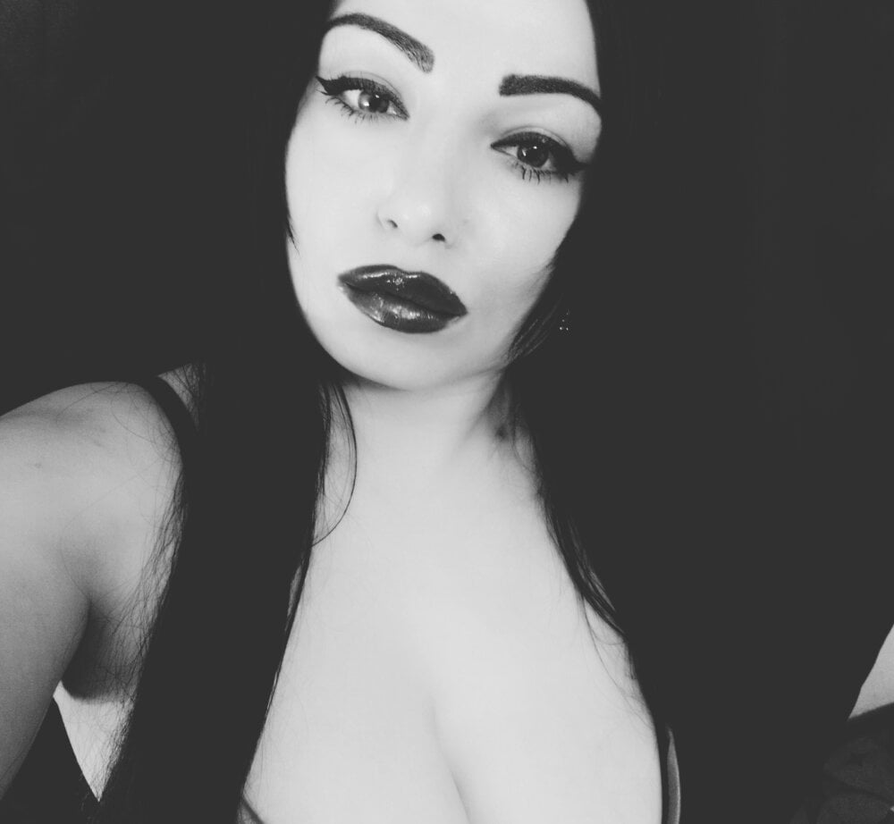 Renee_Cherry Chatroom