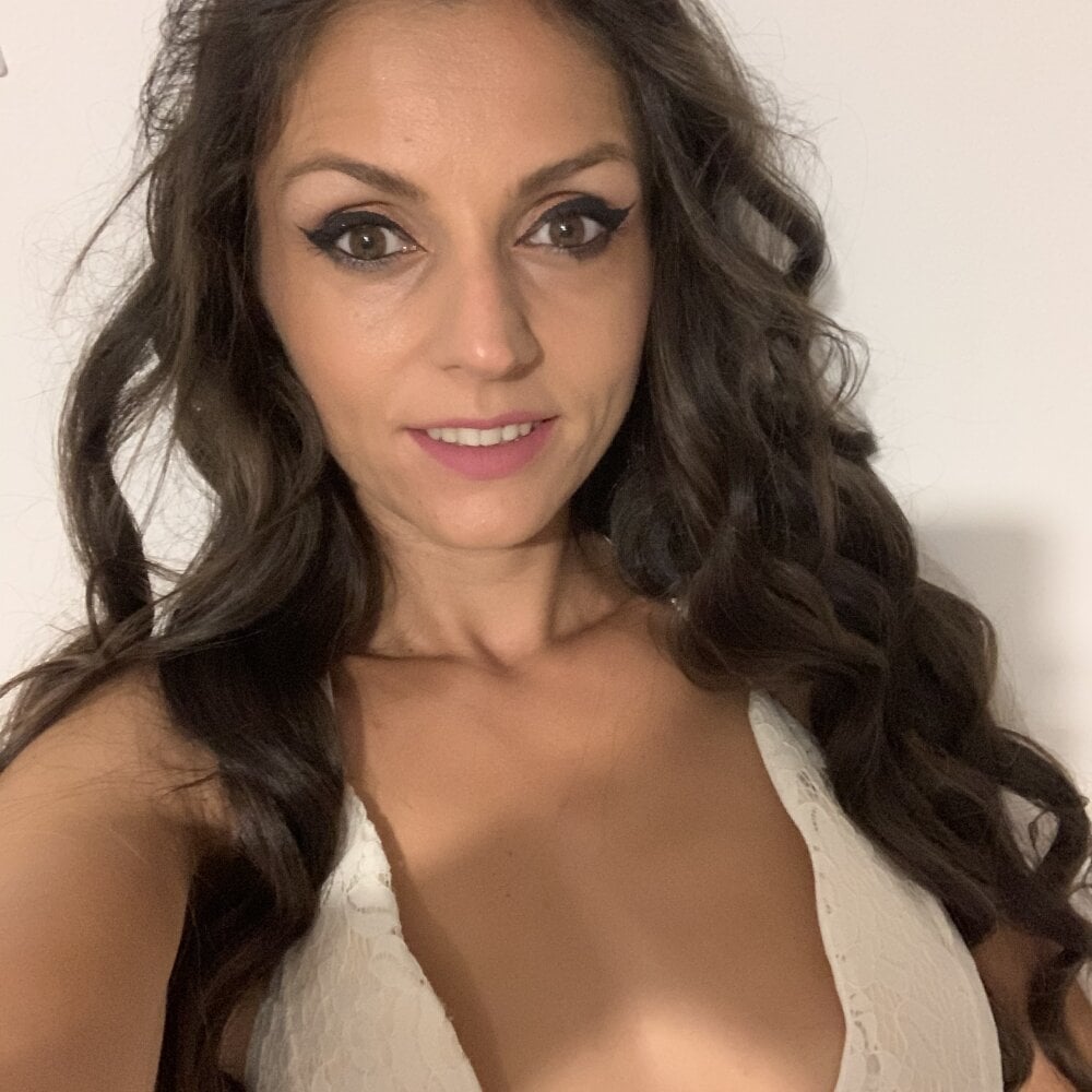 RheaEtthan Chatroom