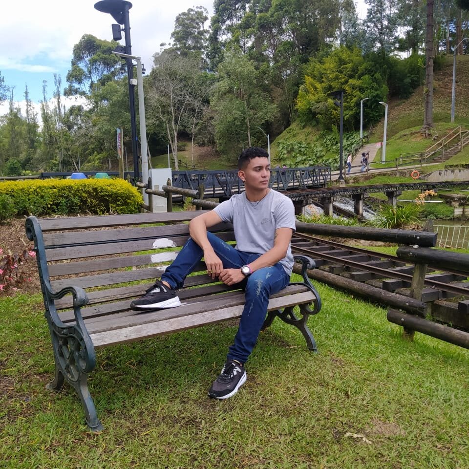 Ricardo_hott Chatroom