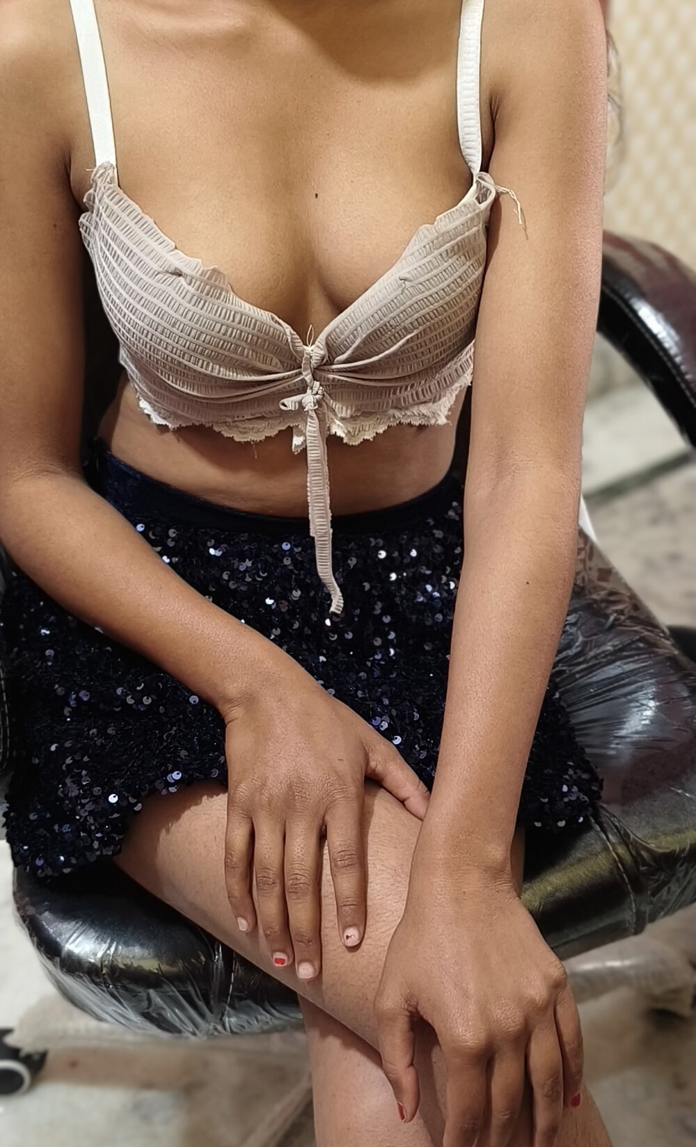 Riyaa_Kaur Chatroom