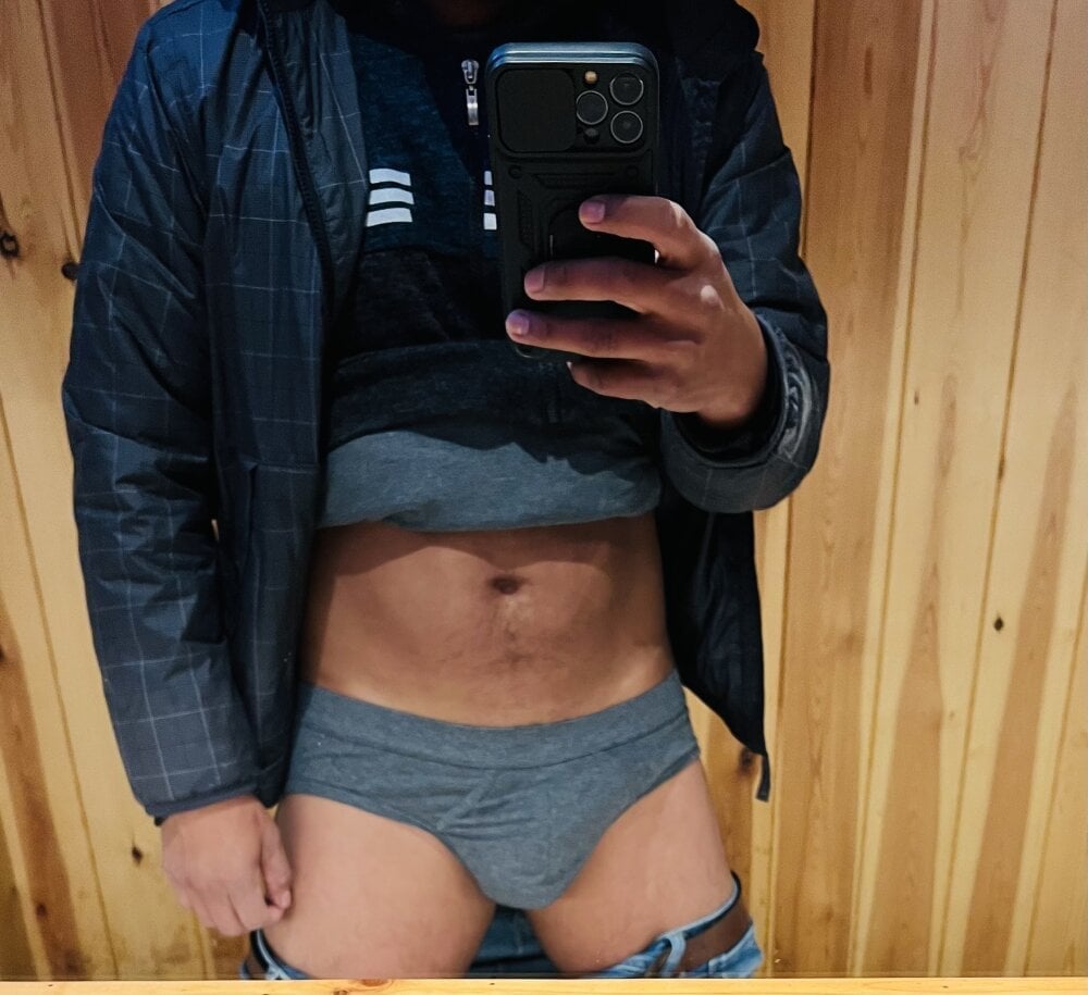 Rodolfo_1805 Chatroom