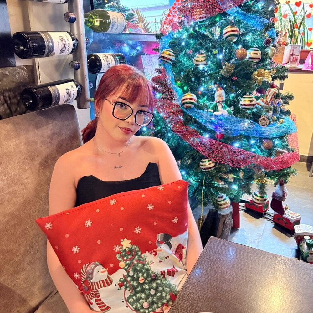 RosesLizzyy Chatroom