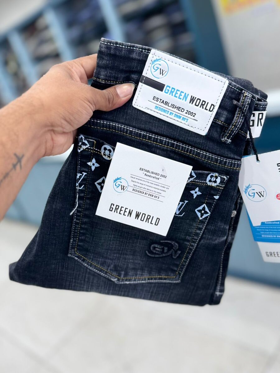 RotundHeadway Chatroom