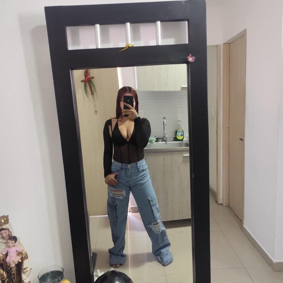 RousseVyxen Chatroom