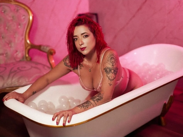 RoxanneStorm_ Chatroom