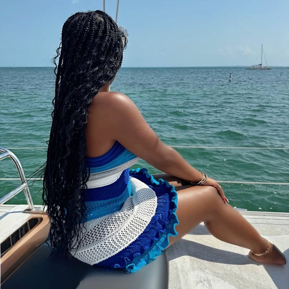 RoyalVibeXO Chatroom