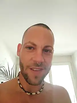 Runnycummood Chatroom