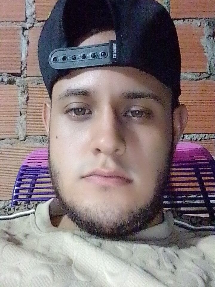 SALCEDO_041198 Chatroom