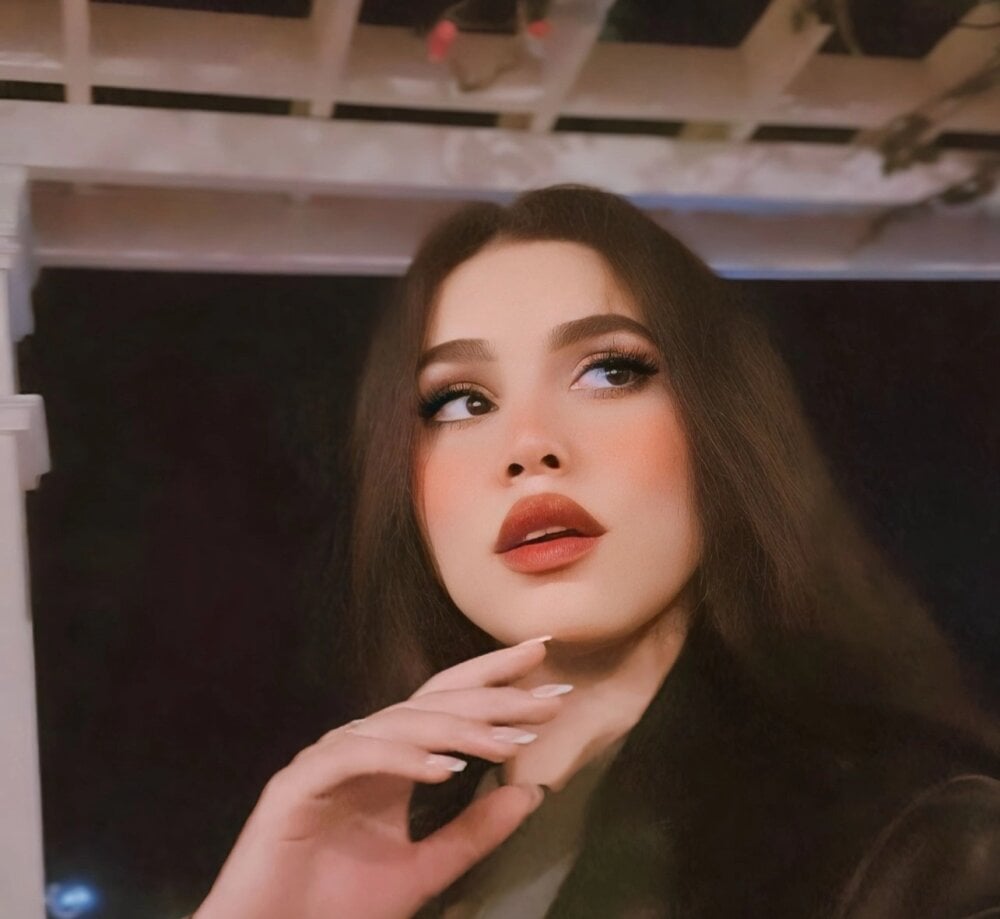 SULTANA_ROSE Chatroom