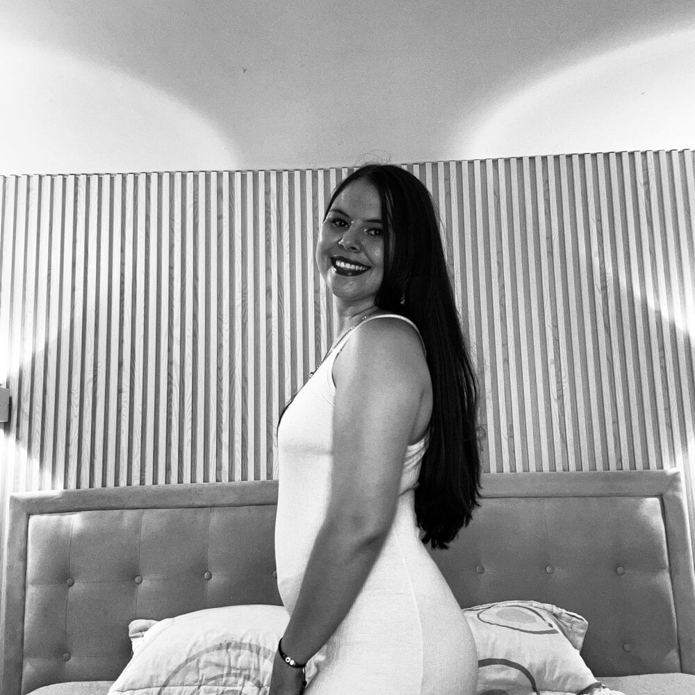 Saamantha_1 Chatroom