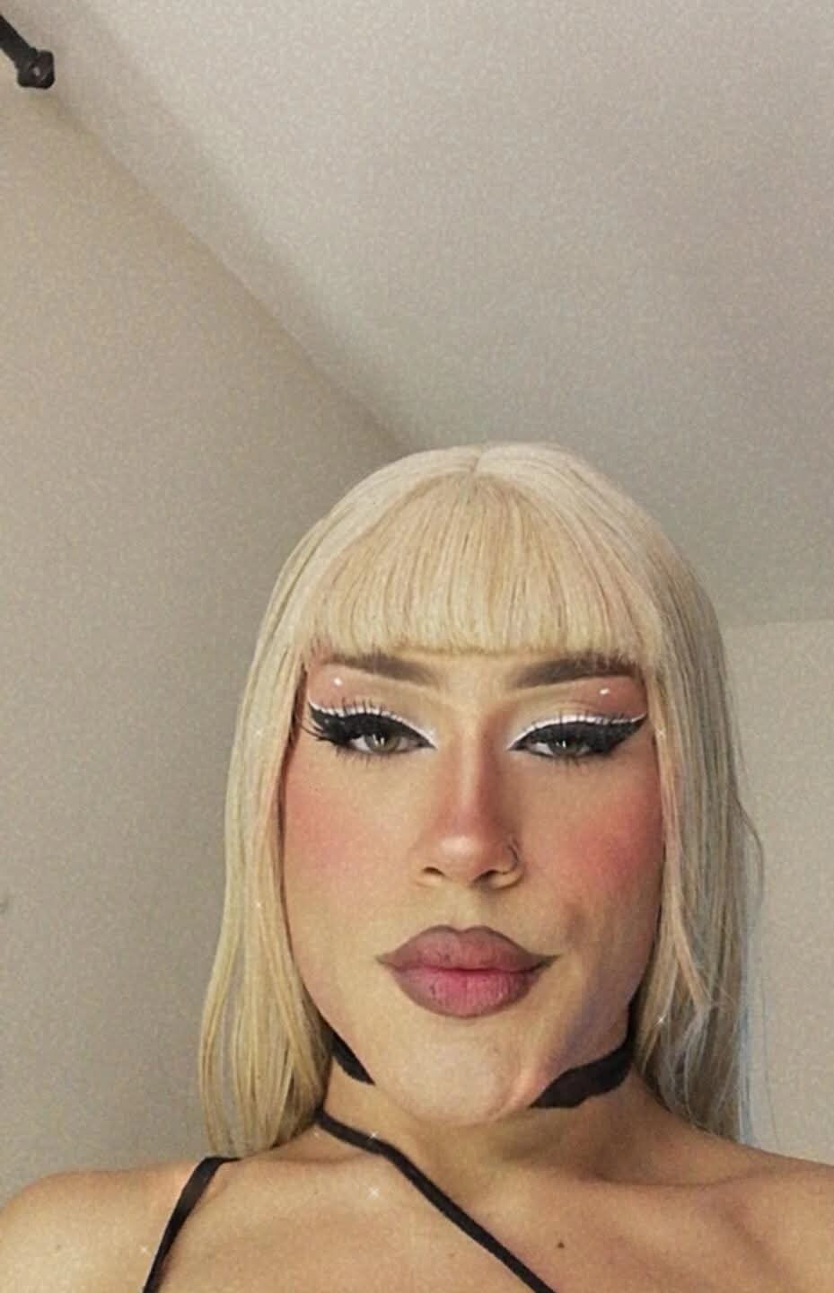 SabrinnaClark_ Chatroom