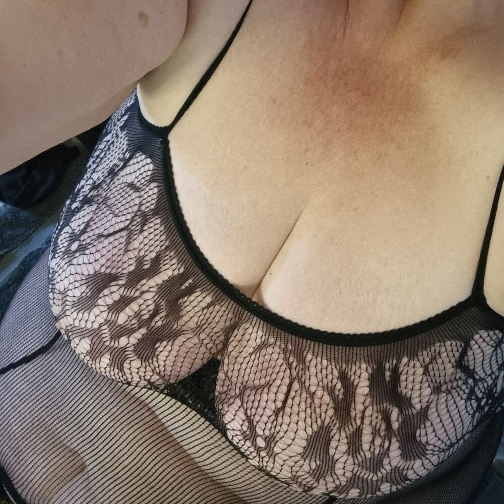 Sally_60XX Chatroom