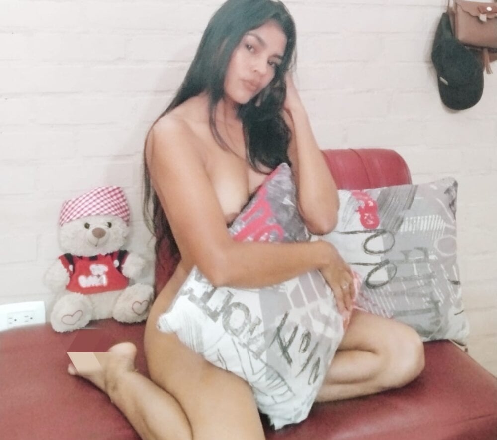 Salome0_Hot Chatroom