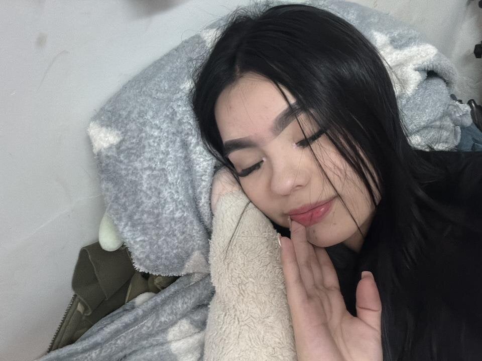 Samantha_Peach_ Chatroom