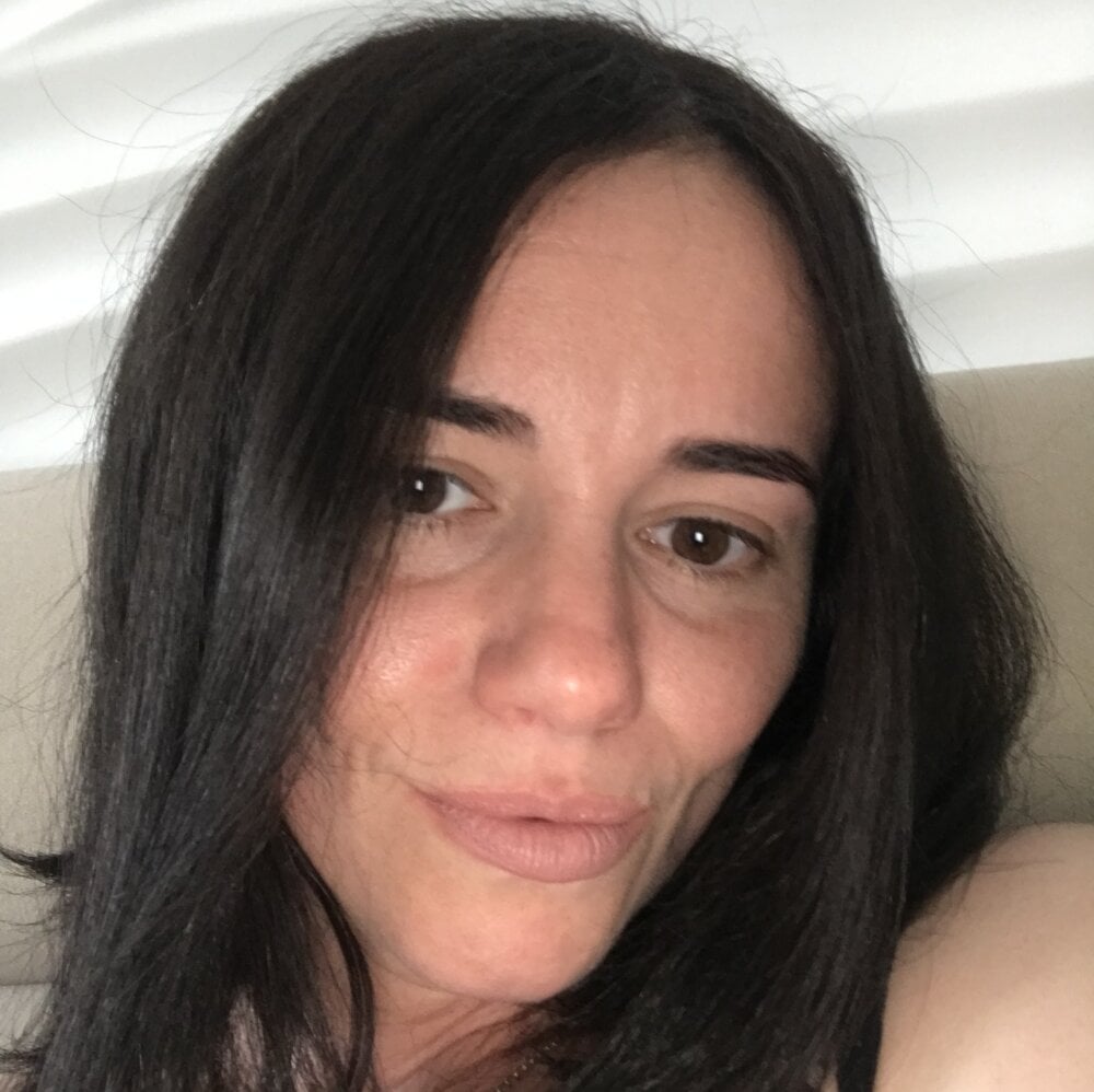 Sandra198888 Chatroom