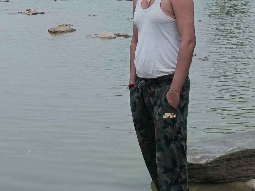 Sarad_sexydaddy Chatroom