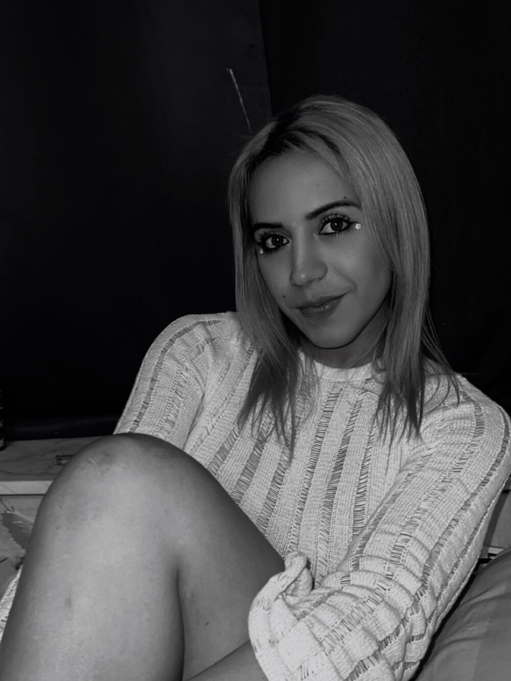 Saralatina911 Chatroom