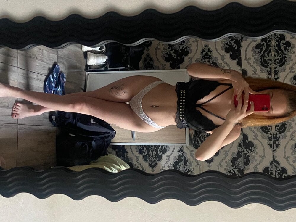 Sassy_Annee Chatroom