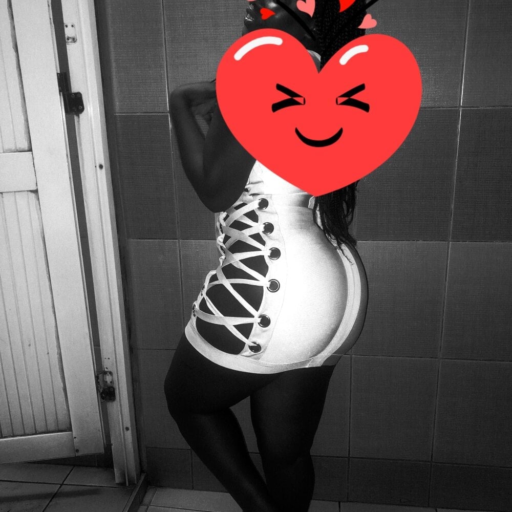 Sassy_Classysquirt Chatroom