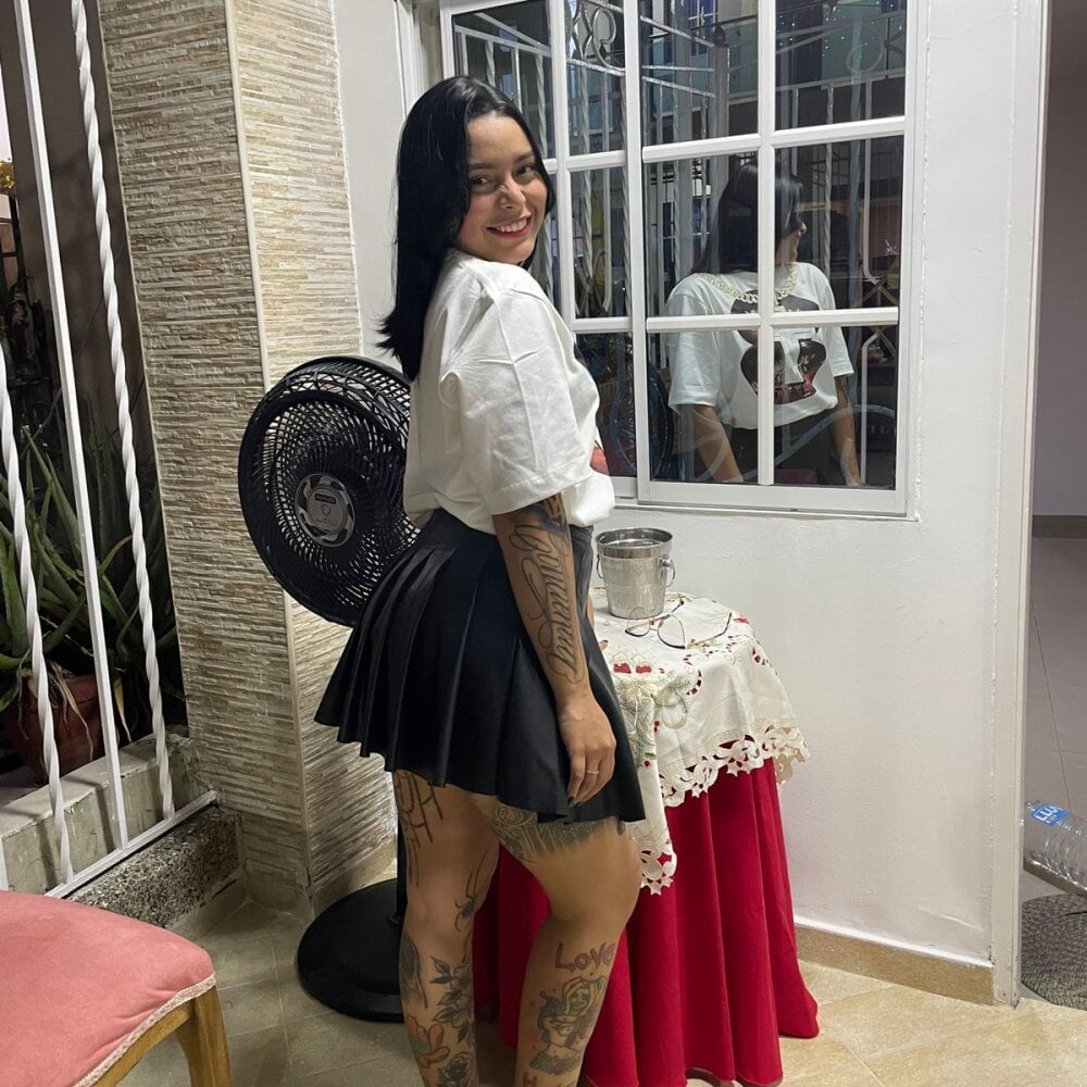 Savage_Doll Chatroom