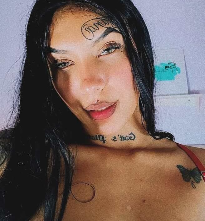 Scaarleth-4 Chatroom