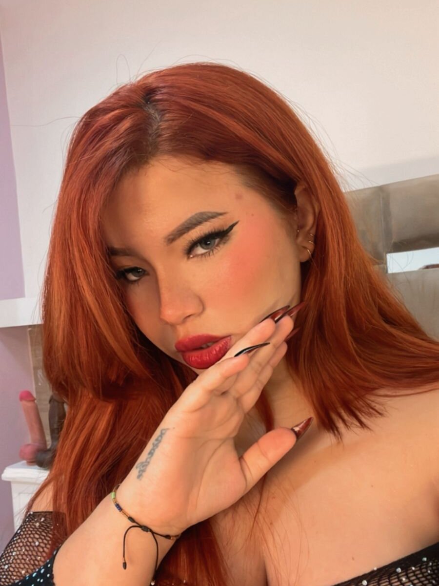 ScarlettDavis1_ Chatroom