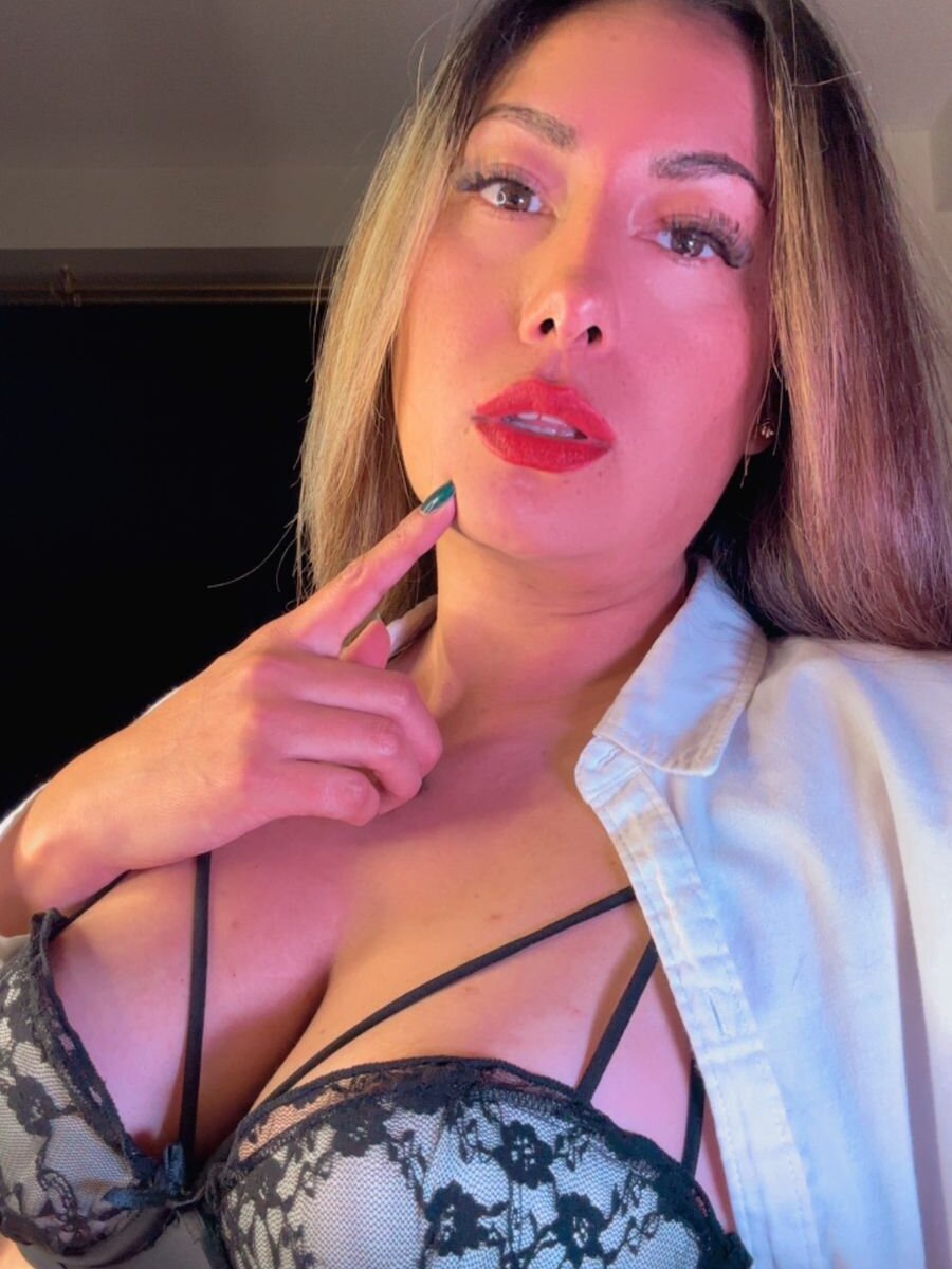 ScarlettLoveX Chatroom