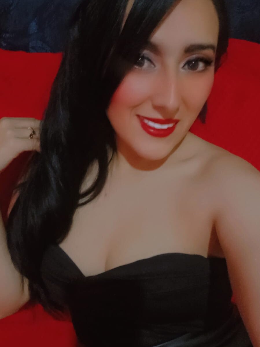 Scarlett_14_ Chatroom