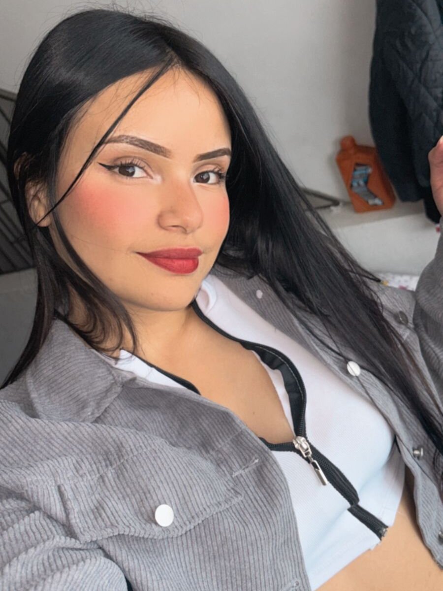 Scarlett_Rosse_ Chatroom
