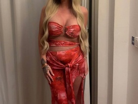 dildo-or-vibrator-young