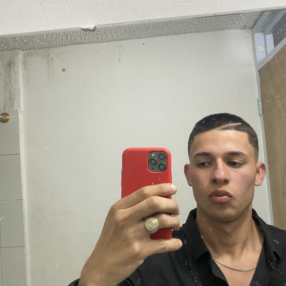 Sebasxxxpor Chatroom