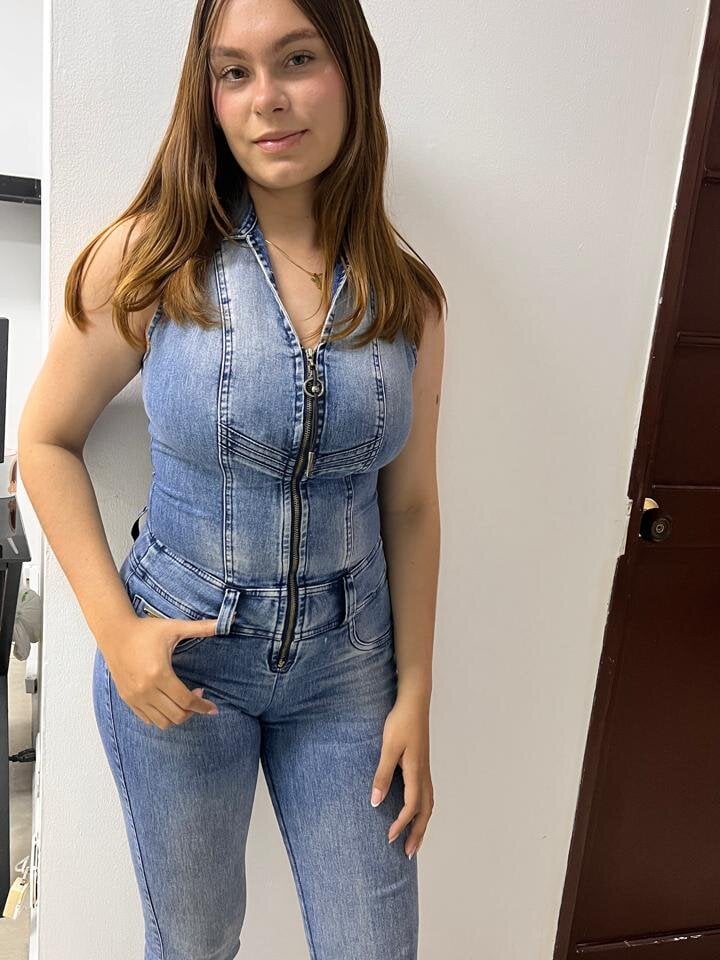 SelenaFox51 Chatroom