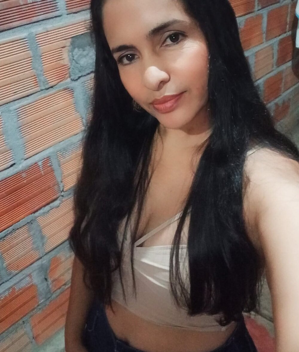 Selenahot23sexy Chatroom