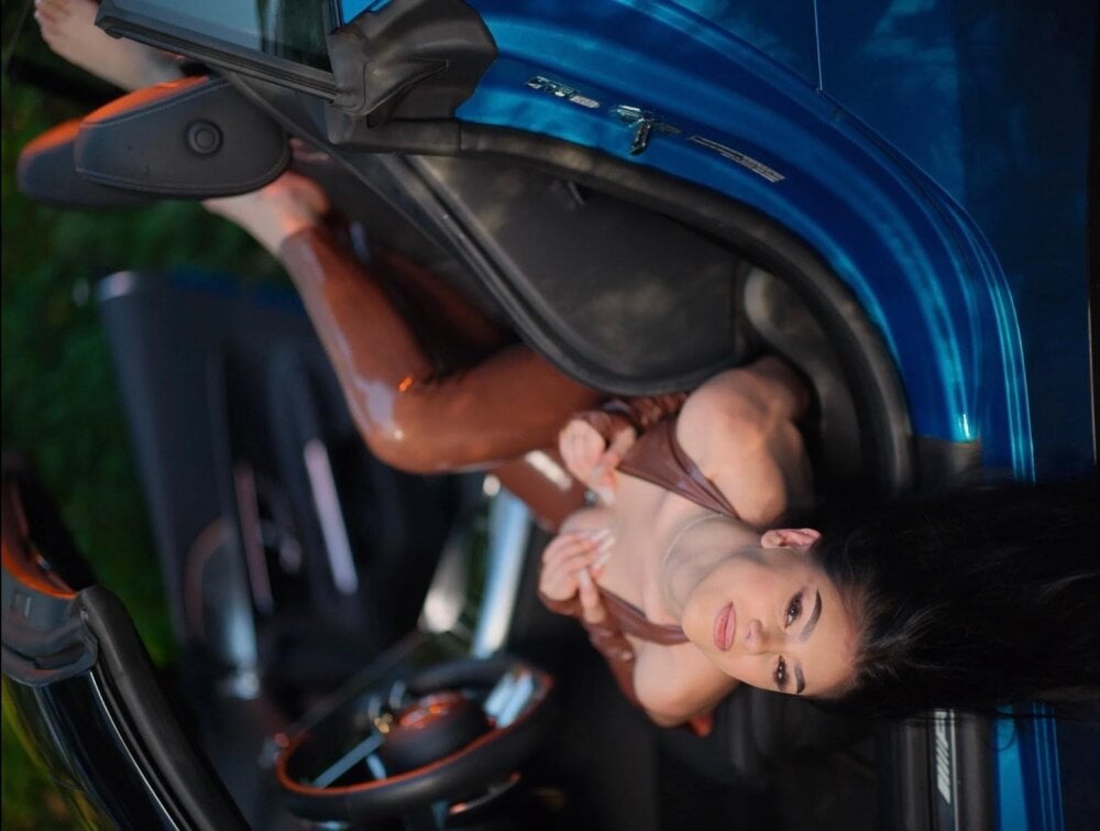 SerennaNoir Chatroom