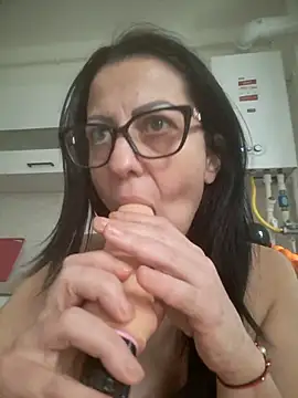 Sex_Machine_MILF Chatroom