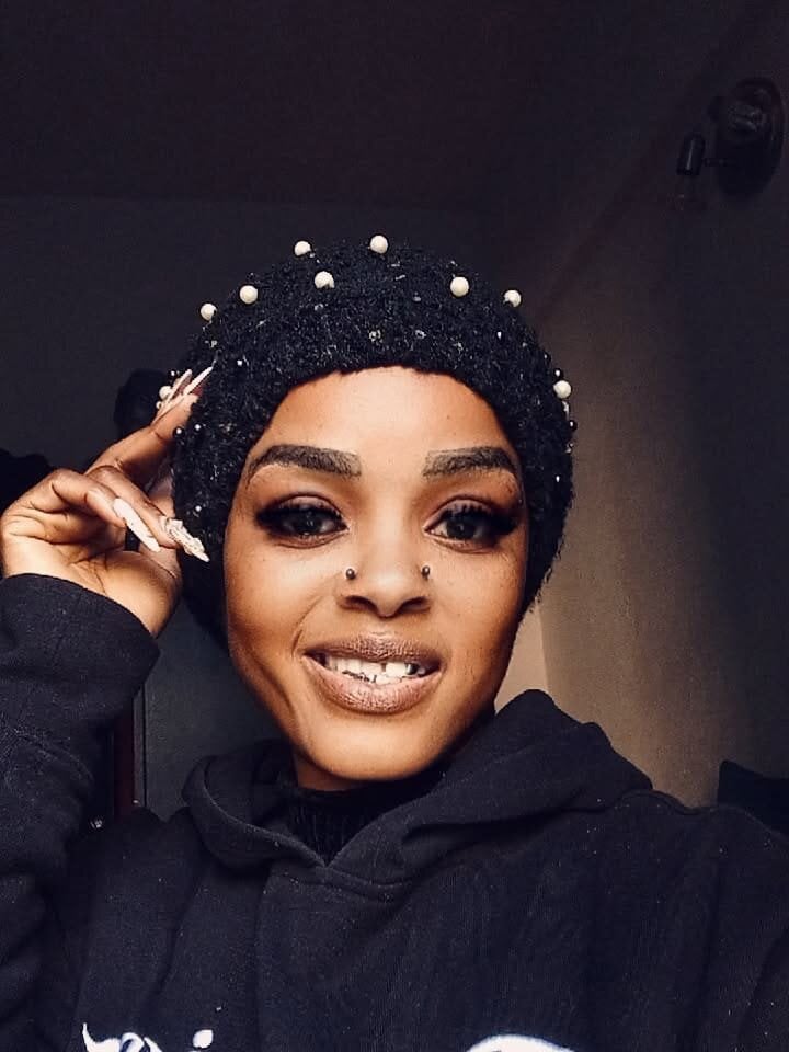 Sexiebootyjoysmile28 Chatroom