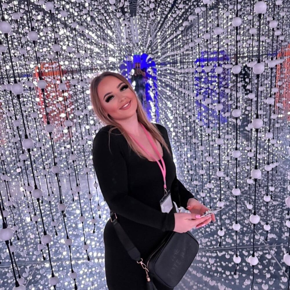 SexySashaxox Chatroom