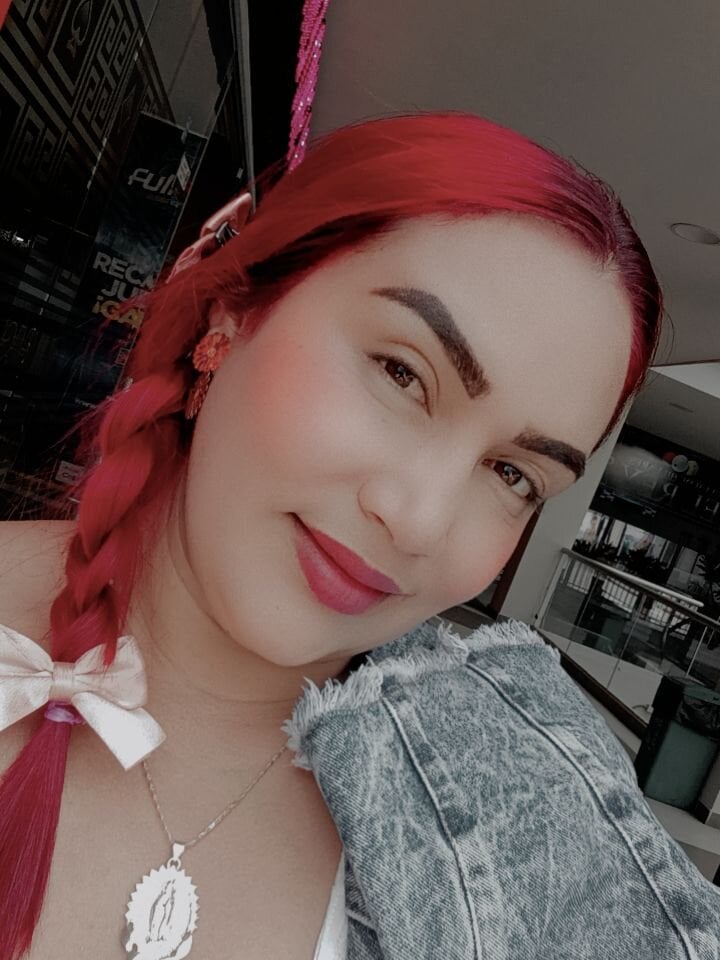 Sexyhot-couplewin Chatroom