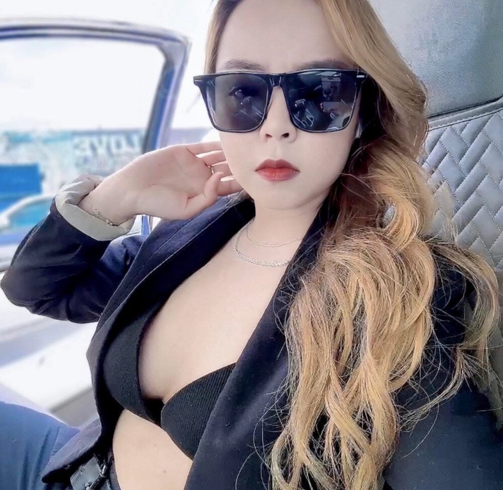 Sexynice_baby Chatroom