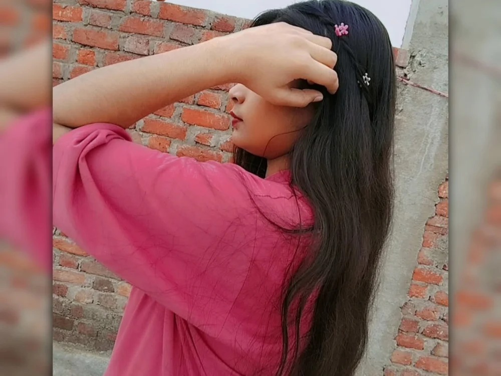 Simran_143 Chatroom