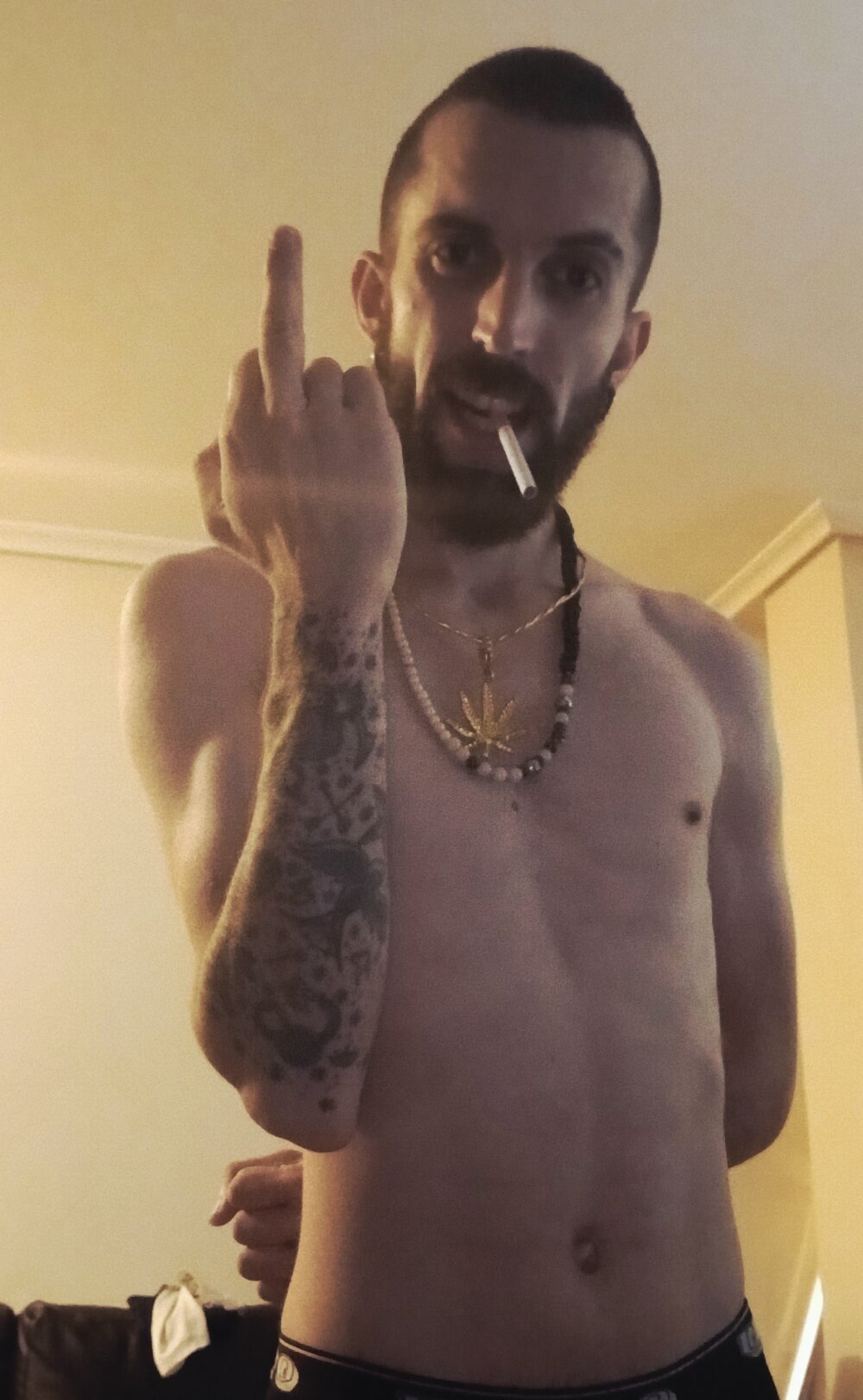 SinisterRefund Chatroom