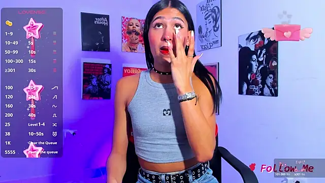 SkylerBennet Chatroom