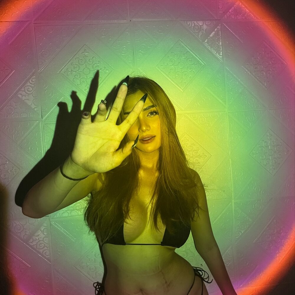 SofiaHarison Chatroom