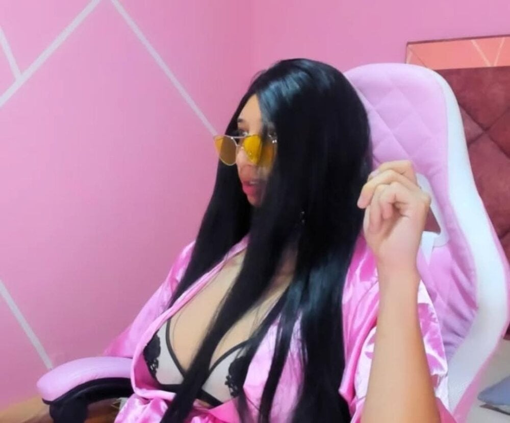 Sofia_cossio_ Chatroom